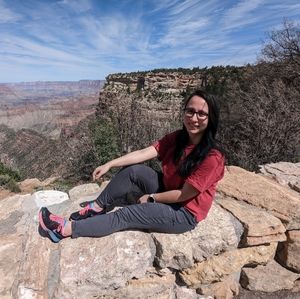 Meet your Posher, Corrine